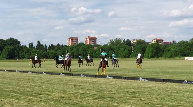 Elite-au-Polo-Club-Milano-24mai2015 terrain2